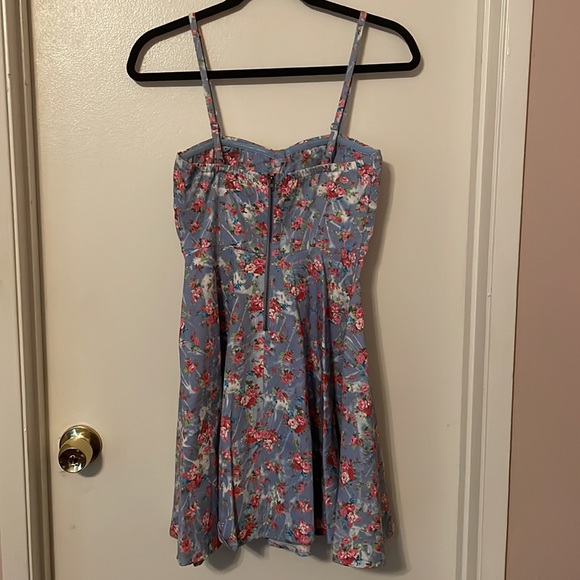 NWT Floral Denim A-Line Dress from Macy’s Size S - Picture 2 of 4